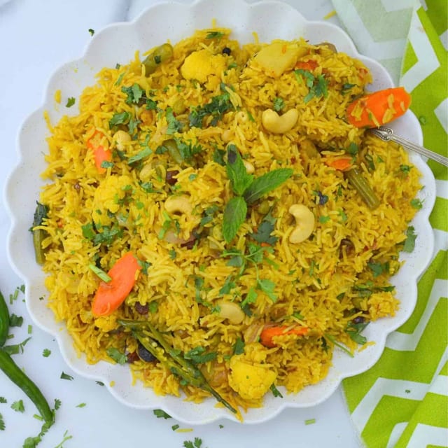 Vegetable Biryani Tray.