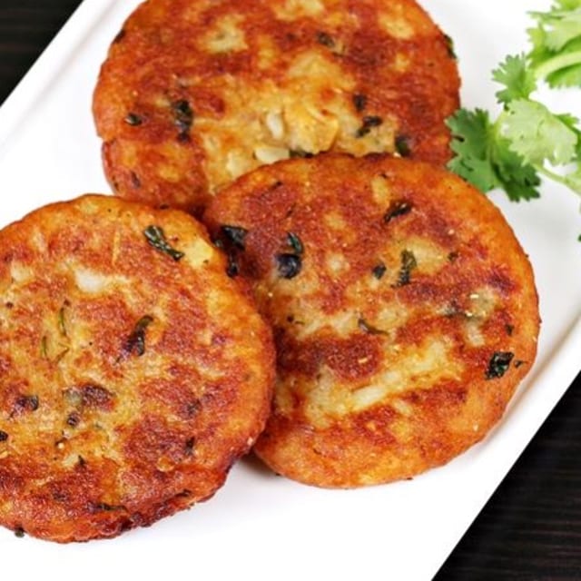 Aloo Tikki Tray.
