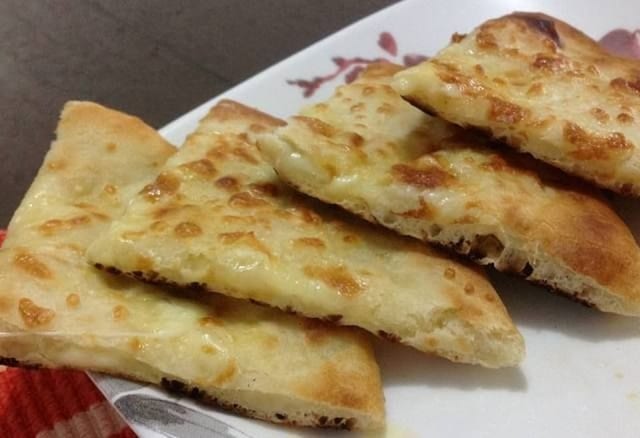 Cheese Naan.