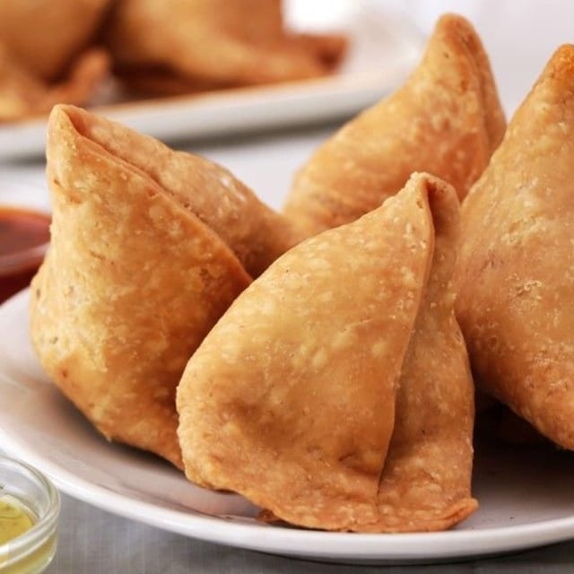 Vegetable Samosa Tray.