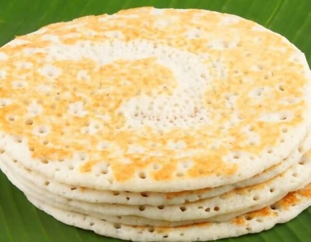 Plain Uthappam.