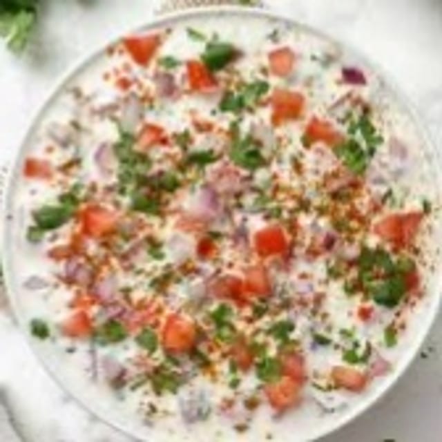 Cucumber & Carrot Raita Tray.