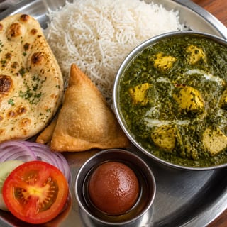 Saag Paneer Lunch Special