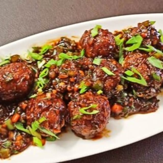 Vegetable Manchurian Tray.